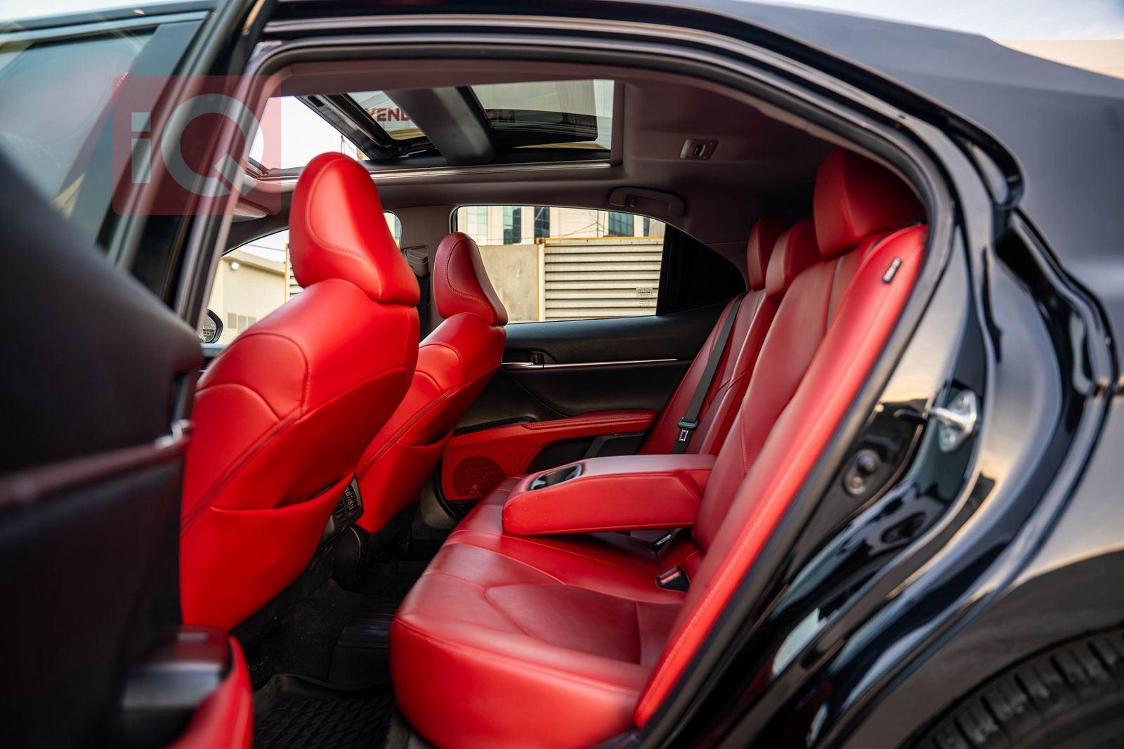 تۆیۆتا کامری